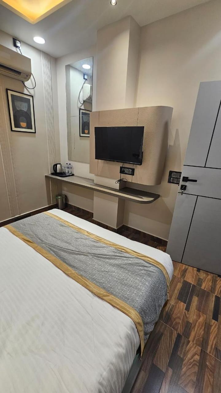 Dashrath Inn Near Ramjanmbhoomi Ayodhya 外观 照片